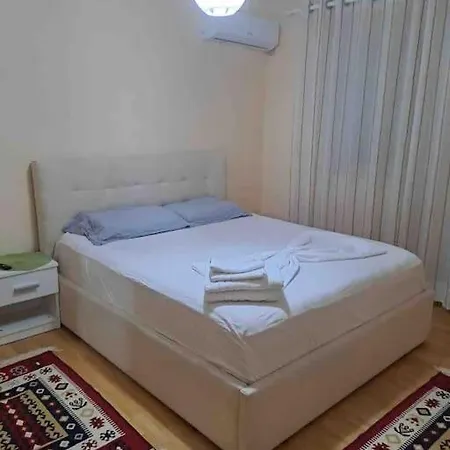 In The City Center Apartment Tirana